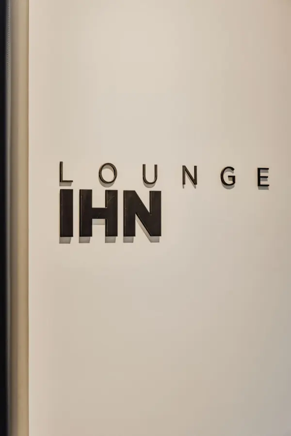 IHN LOUNGE - 38